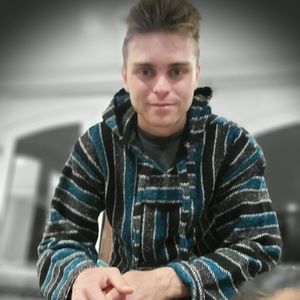 Meet your Posher, Justin